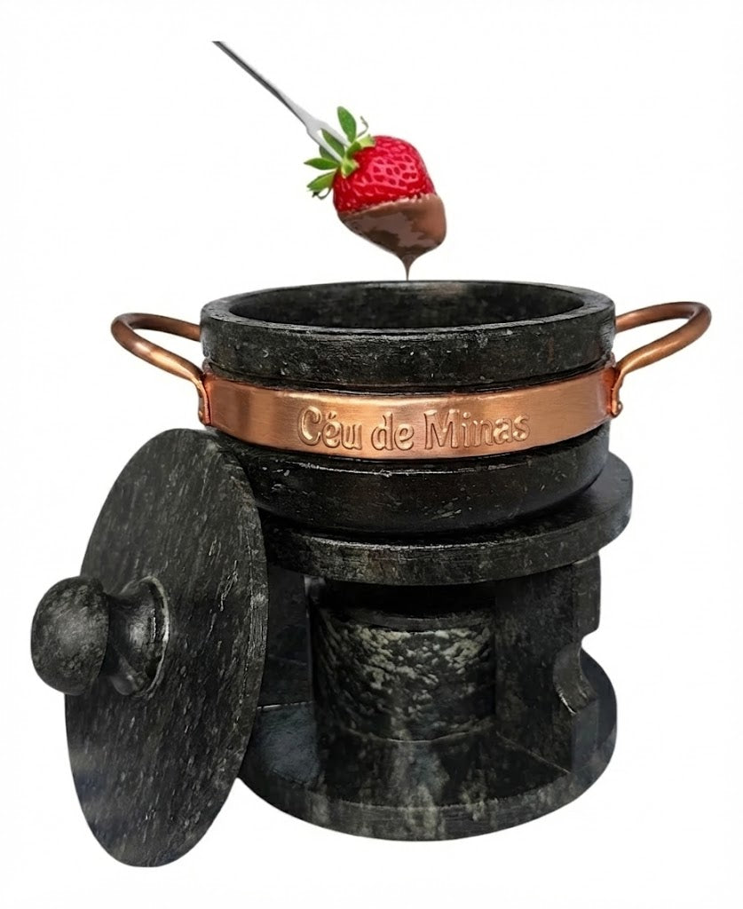 KIT Fondue Artesanal CÉU DE MINAS – Pedra-Sabão Natural 500 ml